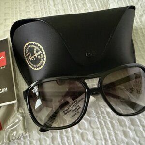 Ray Ban 4128